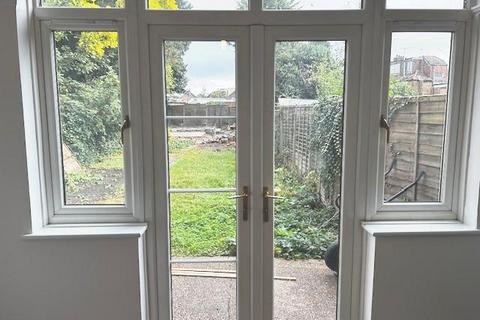 undefined, Oakleigh Road South, Friern Barnet, N11