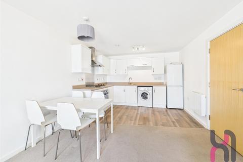 2 bedroom flat to rent, Endeavour House, 1b Elmira Way, M5