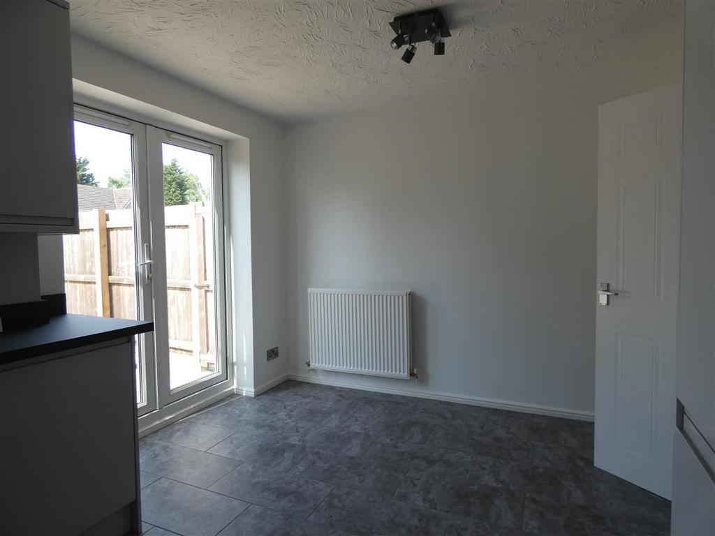 Dining Area.JPG