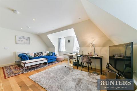 undefined, London Road, Morden, SM4 5PT