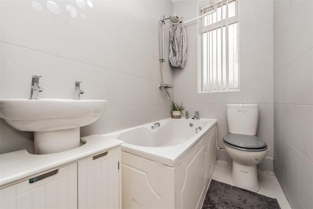 Downstairs Bathroom / WC
