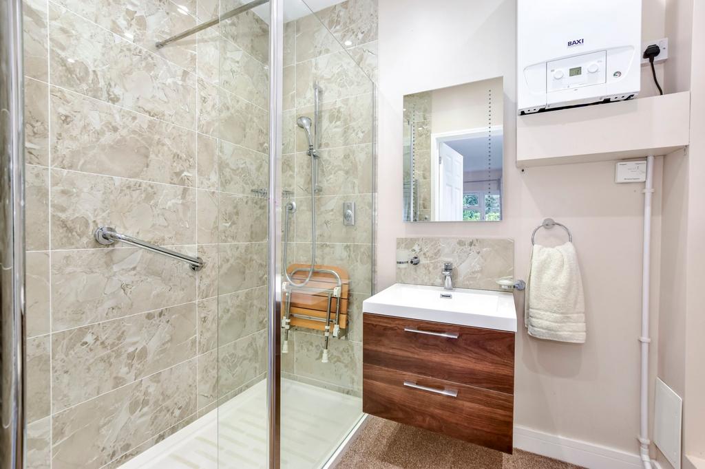 Ground Floor Bathroom