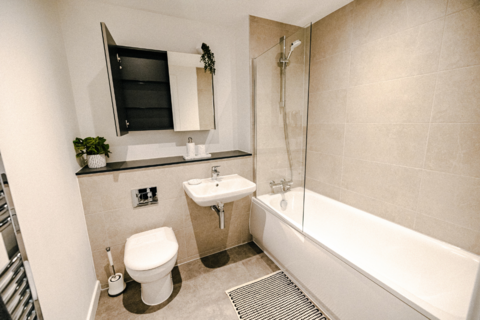 2 bedroom apartment to rent, at Duo at Upperbanks, Upperbanks West Block, New Baillie Street OL16