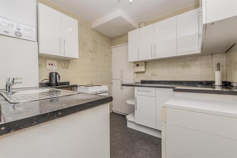 3 bedroom townhouse for sale, Kellett Crescent, Wortley, Leeds