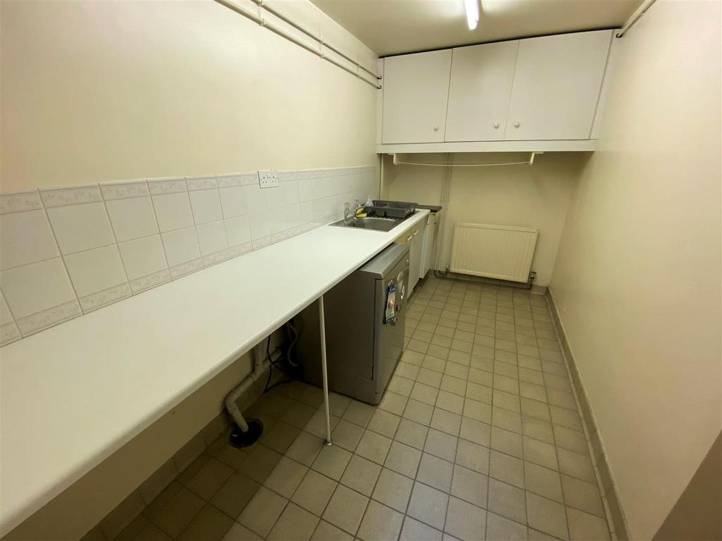 129 Bradford Rd8.jpg