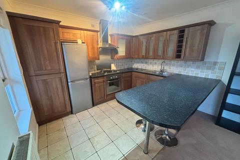 2 bedroom flat to rent, Strathblane Gardens, Anniesland, Glasgow, G13
