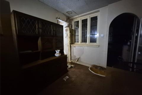 3 bedroom semi-detached house for sale, Manor Road, Oldham, Greater Manchester, OL4