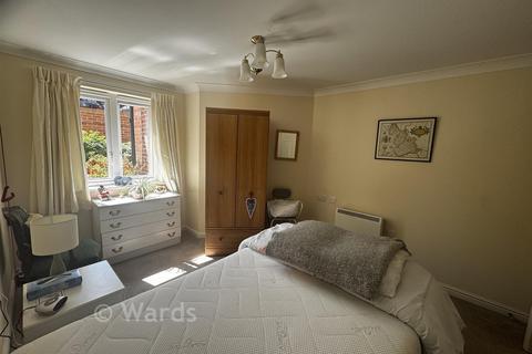 1 bedroom ground floor flat for sale, Stanley Road, Folkestone, Kent