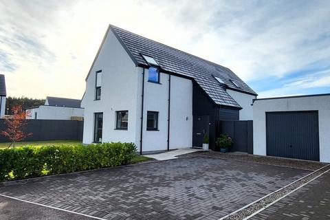 4 bedroom detached house for sale, 12 MacLeod Gardens, Croy, Inverness, IV2 5JT
