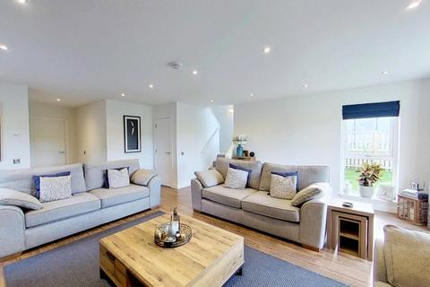 4 bedroom detached house for sale, 12 MacLeod Gardens, Croy, Inverness, IV2 5JT