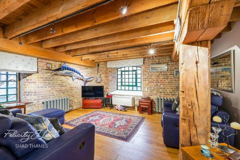 2 bedroom apartment for sale, Butlers & Colonial Wharf, Shad Thames, SE1