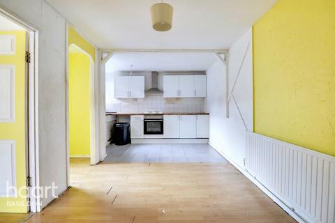 undefined, Foxglove Court, Basildon NO CHAIN !!!