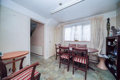 undefined, Front Street, Slip End, LU1