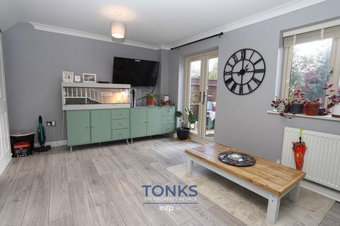3 bedroom end of terrace house for sale, Old Hawne Lane, Halesowen B63