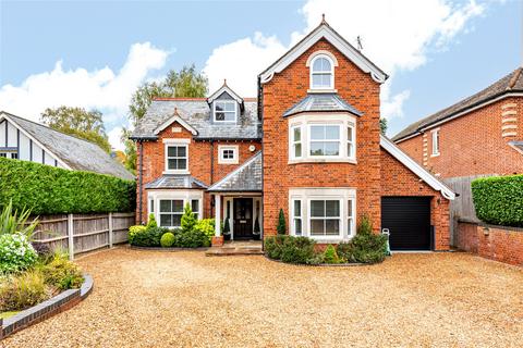 4 bedroom detached house for sale, Mentone Avenue, Aspley Guise, Bedfordshire, MK17