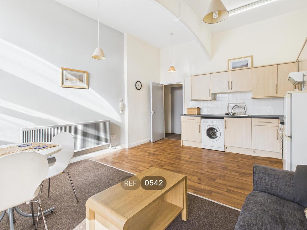 Kitchen/Living area