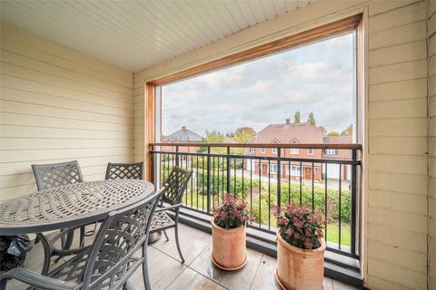 2 bedroom retirement property for sale, Hartfield Road, Leatherhead, Surrey, KT22