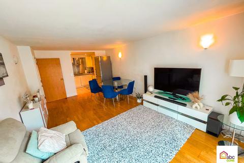 2 bedroom flat to rent, Flat 60, The Grainstore 4 Western Gateway, Royal Victoria Docks, London