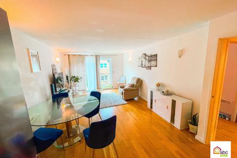2 bedroom flat to rent, Flat 60, The Grainstore 4 Western Gateway, Royal Victoria Docks, London