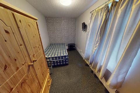 5 bedroom house to rent, Becketts Park Road, Leeds LS6