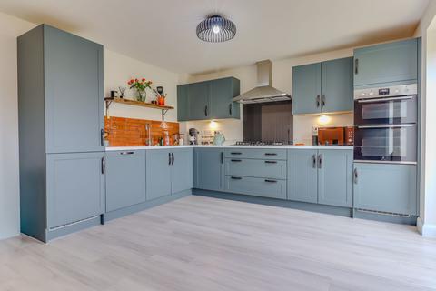 4 bedroom detached house for sale, Glenmore Road, Lubbesthorpe, LE19
