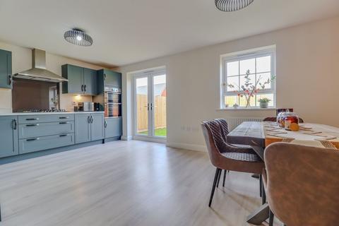 4 bedroom detached house for sale, Glenmore Road, Lubbesthorpe, LE19