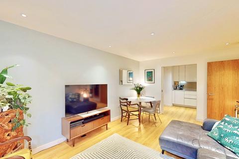 2 bedroom apartment for sale, City View Apartments, Devan Grove, London, N4