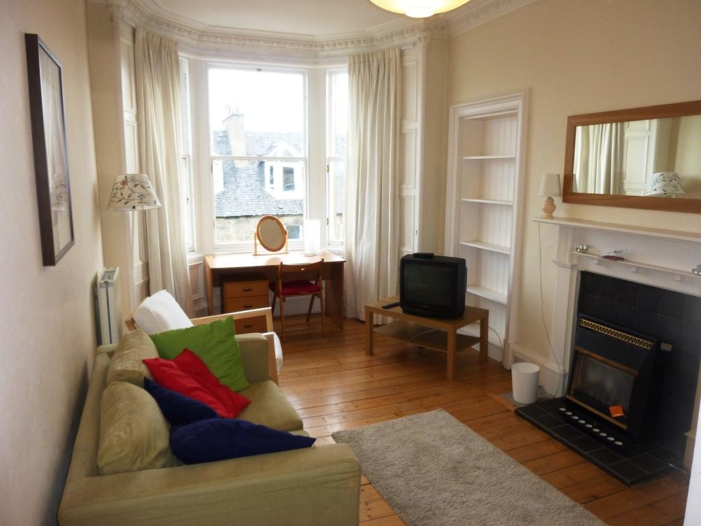 5593-20220621084821-Merchiston-Grove-Living-Room