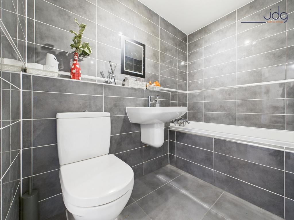 Main Bathroom