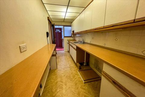 3 bedroom end of terrace house for sale, Saxon Avenue, Hanworth, Middlesex, TW13