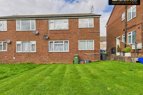 2 bedroom maisonette for sale, St Vincents Way, Potters Bar
