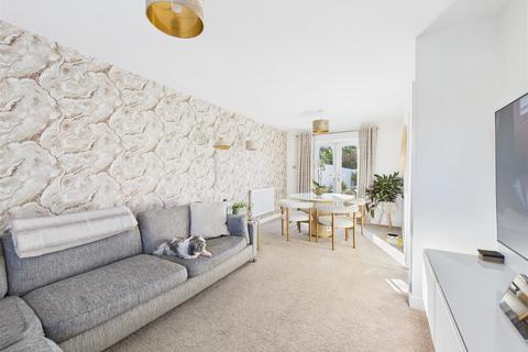 3 bedroom terraced house for sale, Burcott Garth, Kingston Upon Hull