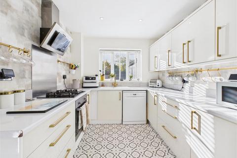 3 bedroom terraced house for sale, Burcott Garth, Kingston Upon Hull
