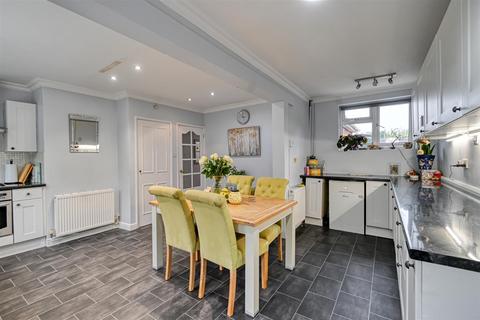 4 bedroom detached house for sale, Reaside, Neenton, Bridgnorth