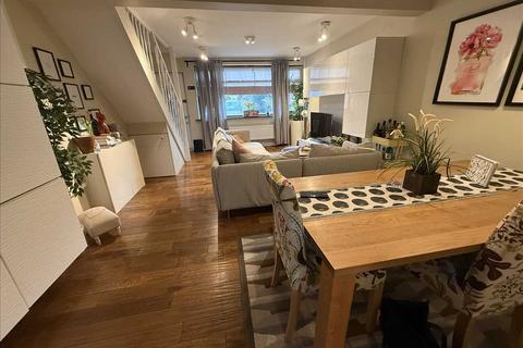 23 Norfolk Road, Feltham, TW13 5BX