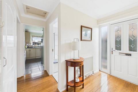 2 bedroom semi-detached bungalow for sale, Lincoln Green, Hull, HU4 7SY