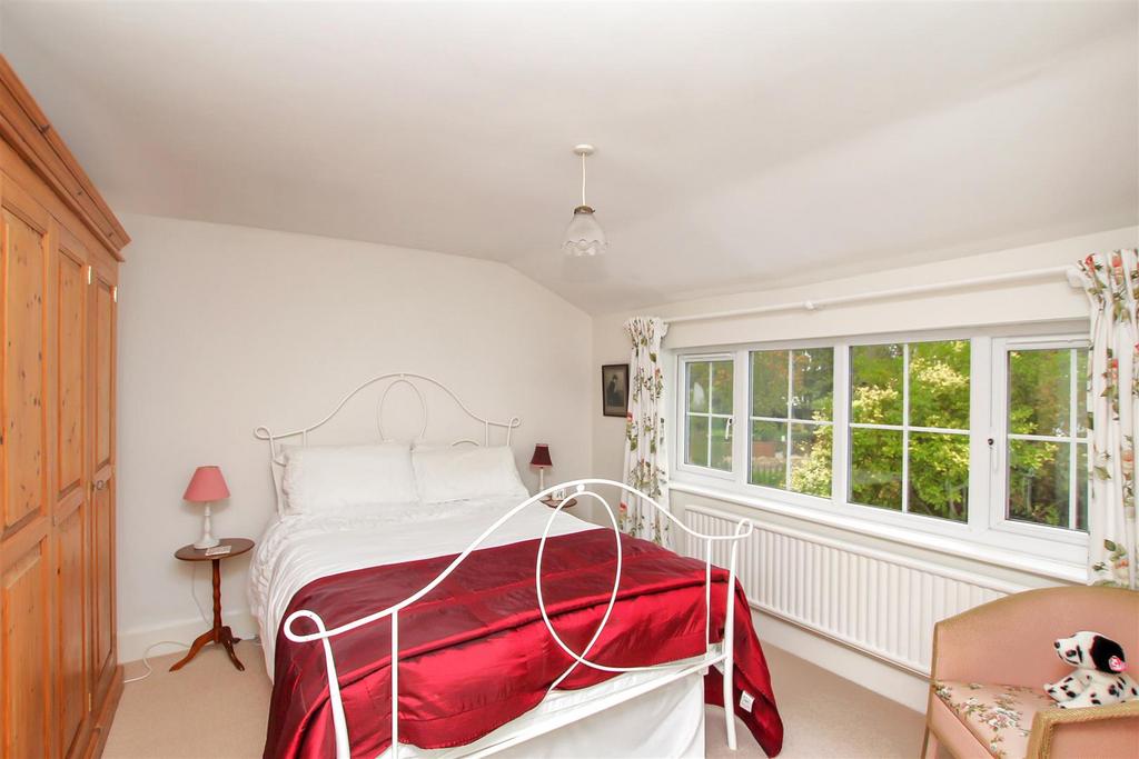 Bedroom.JPG
