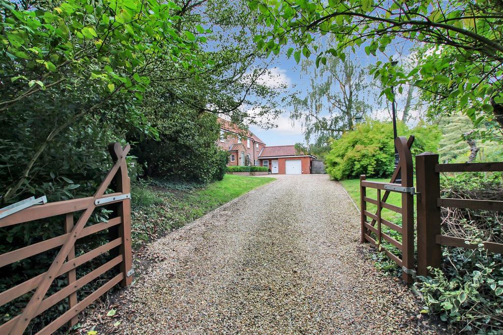 Driveway.JPG
