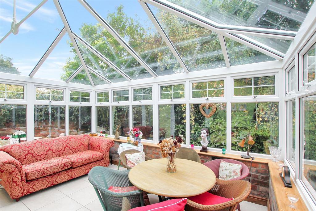 Conservatory - b.JPG