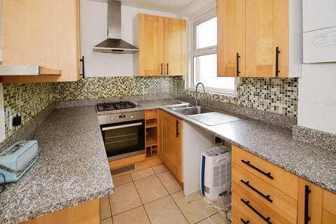 3 bedroom apartment to rent, Manor Street Gillingham ME7