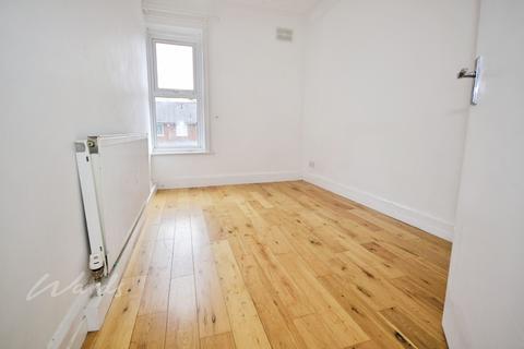 3 bedroom apartment to rent, Manor Street Gillingham ME7