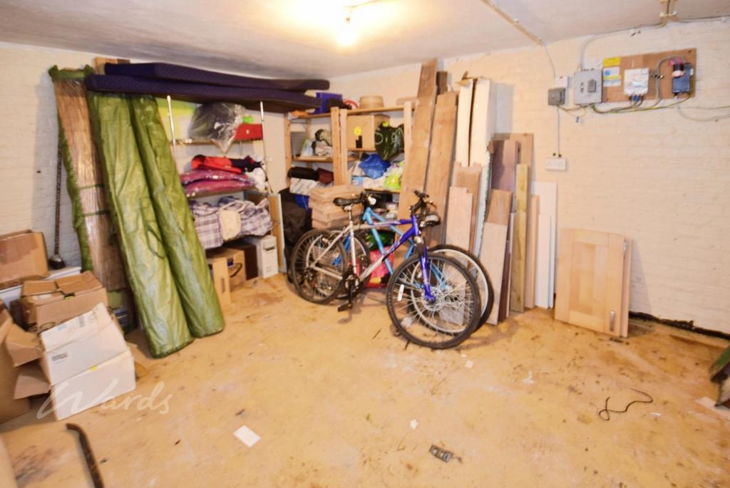Manor storage