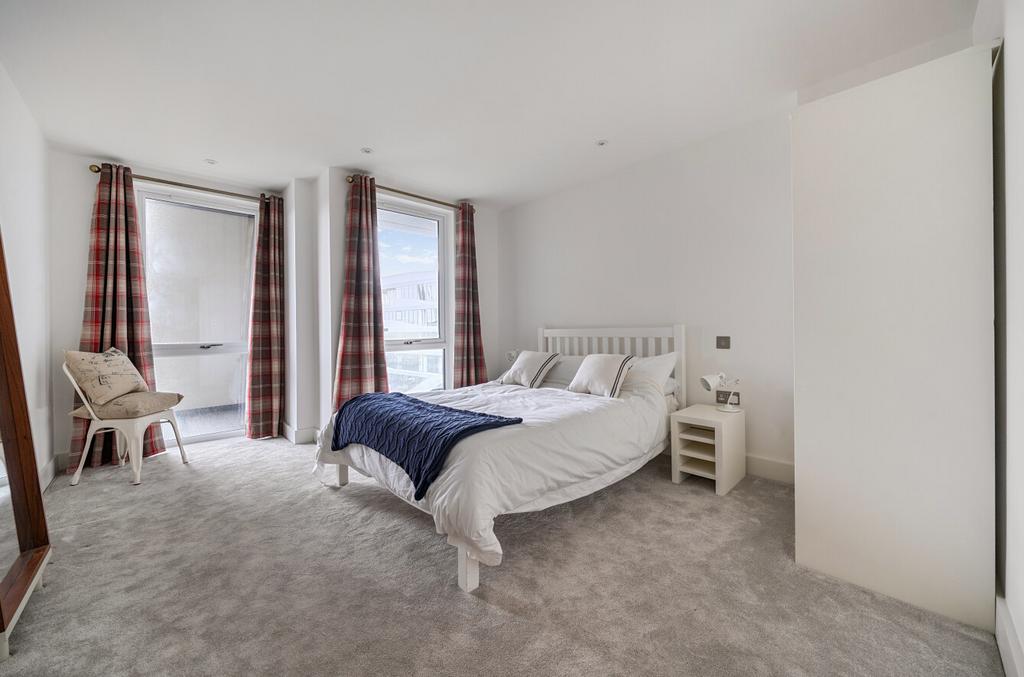 1372175-13-68fa00...