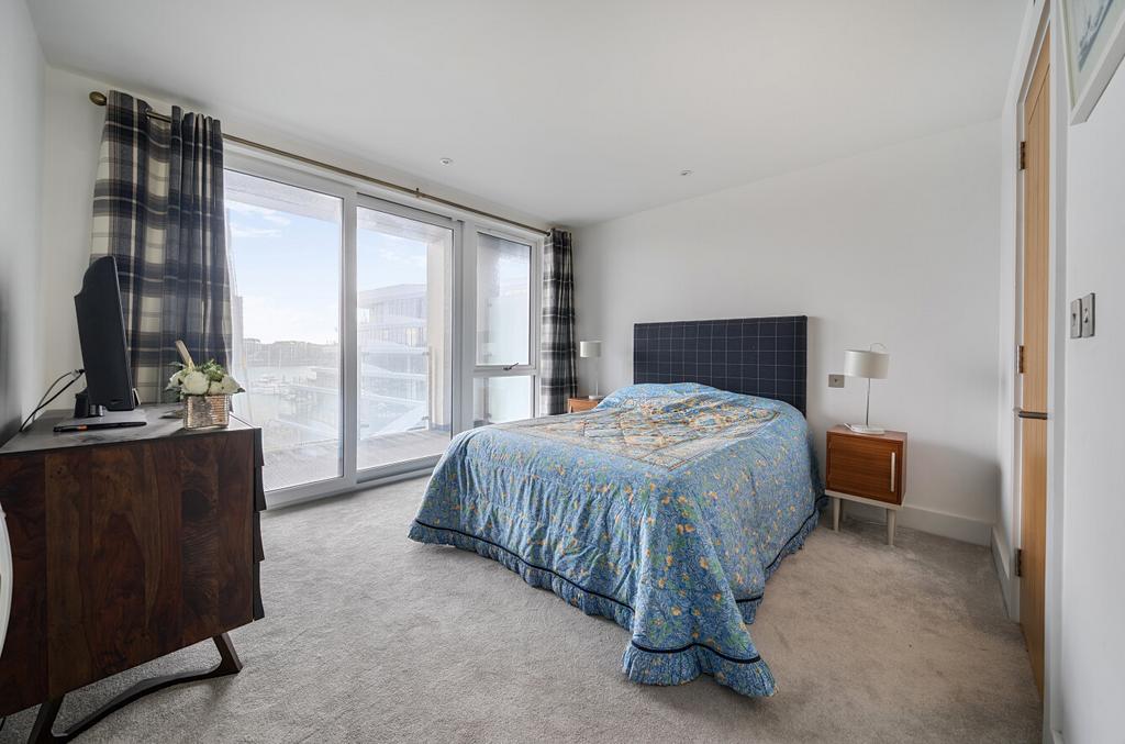 1372175-16-68fa00...