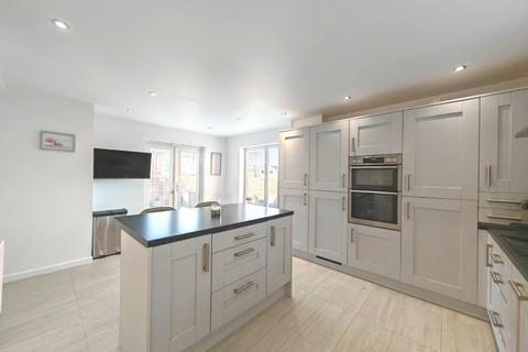 4 bedroom detached house for sale, Acacia Gardens, South Shields, NE34