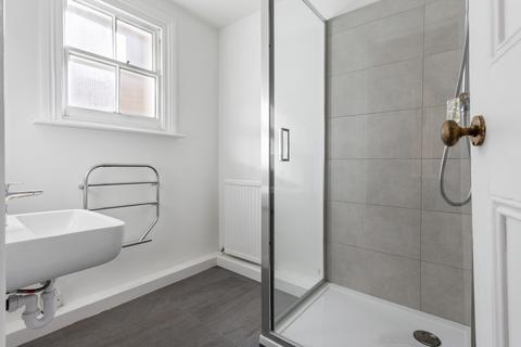 4 bedroom flat for sale, Favart Road Fulham London SW6