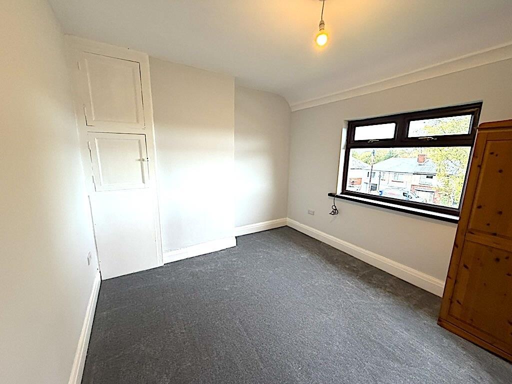 Bedroom 1.jpg
