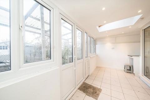 4 bedroom house to rent, Tamworth Lane, Mitcham