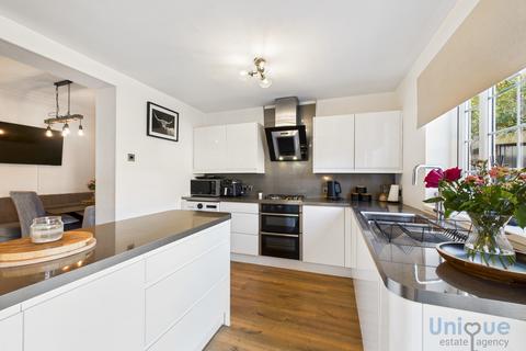 3 bedroom semi-detached house for sale, Bretherton Cottages, Thornton-Cleveleys, FY5