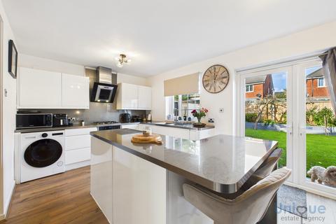 3 bedroom semi-detached house for sale, Bretherton Cottages, Thornton-Cleveleys, FY5